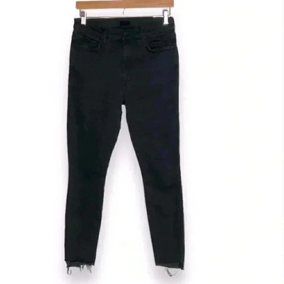 Mother The Stunner Zip Ankle Step Fray Jeans in Not Guilty Black Wash Size 27 - Picture 3 of 5